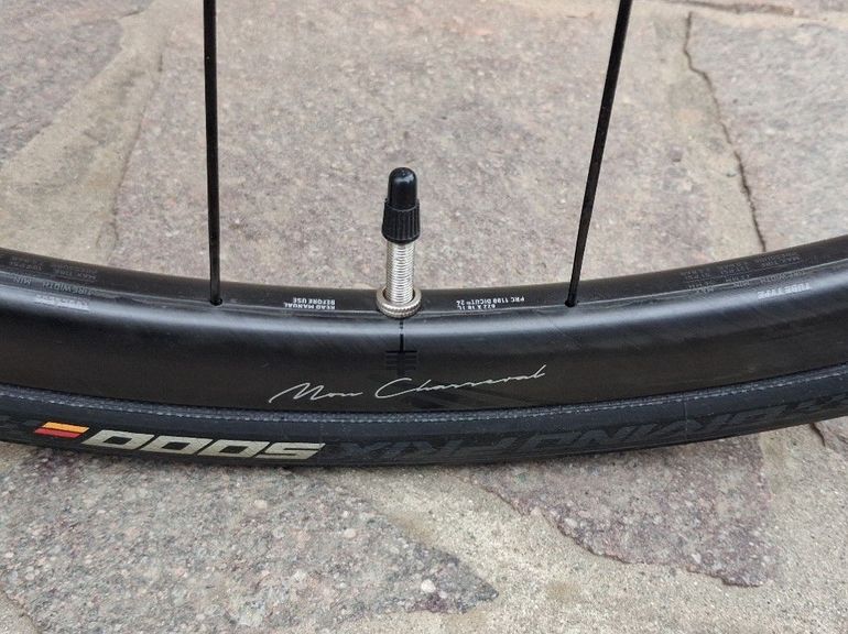 Used BMC Roadmachine 01 THREE 2020 2020 Road & Gravel, Blue — image 4 of 5
