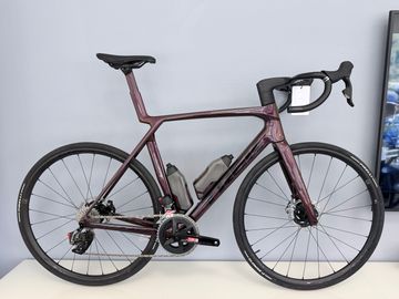 Used TREK Madone SLR 8 AXS Gen 8 2026 Road & Gravel