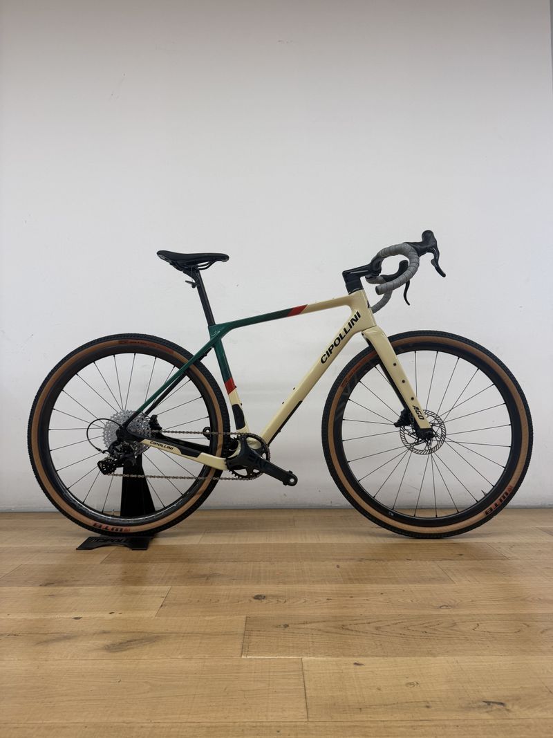 Tweedehands Cipollini AGO - Campagnolo Ekar - Campagnolo Levante 2023 2023 Road & Gravel