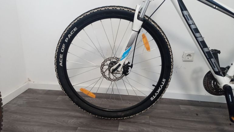 Gebrauchtes BULLS Custom Shimano Acera 2020 Mountainbike, Weiß — Bild 2 von 8