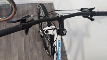 Gebrauchtes BULLS Custom Shimano Acera 2020 Mountainbike, Weiß — Bild 7 von 8