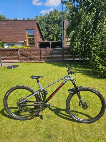 Used Mondraker FOXY 2023 2023 Mountainbike, Light Gray, 29 — image 17 of 18