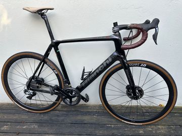Używany Bianchi Infinito CV 2021 Road & Gravel