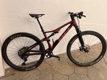 Použité BH Bikes BH Lynx Race EVO Carbon LT 9.0 – FOX Factory – XT – Potenciómetro Stages 2022 2022 MTB