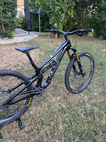Brugt Canyon Torque Mullet CF 8 2022 2022 MTB