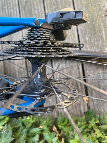 Gebrauchtes Canyon Ultimate CF SL 8 Disc 2021 2021 Road & Gravel, Blau — Bild 8 von 11