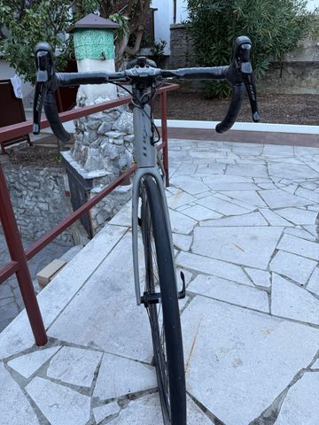Giant Defy Advanced 2 2020 2020 Road & Gravel de segunda mano, Gris claro — imagen 5 de 5