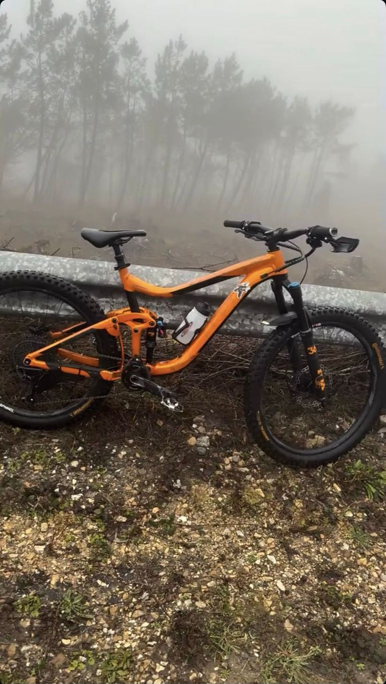 Brugt Giant Reign 1 2019 2019 Mountainbike — billede 2 af 4