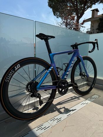 Used Canyon Aeroad CFR Di2 2025 2025 Road & Gravel