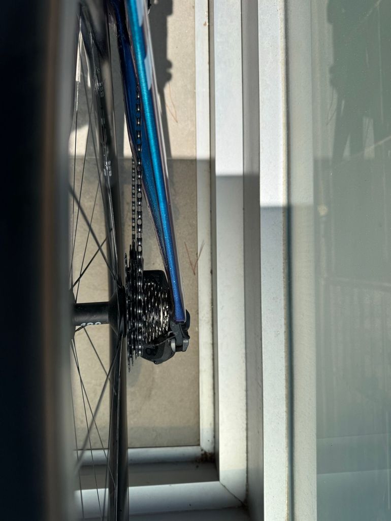 Gebrauchtes Canyon Aeroad CFR Di2 2025 2025 Road & Gravel, Blau — Bild 7 von 15