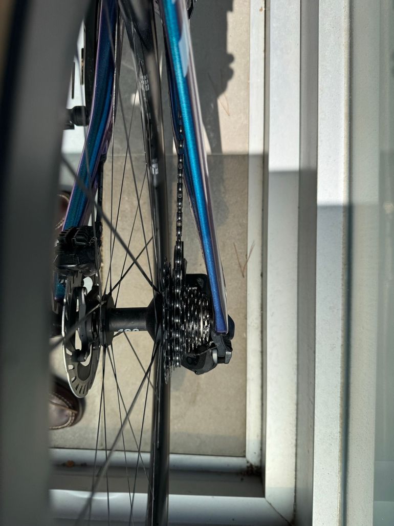 Gebrauchtes Canyon Aeroad CFR Di2 2025 2025 Road & Gravel, Blau — Bild 8 von 15