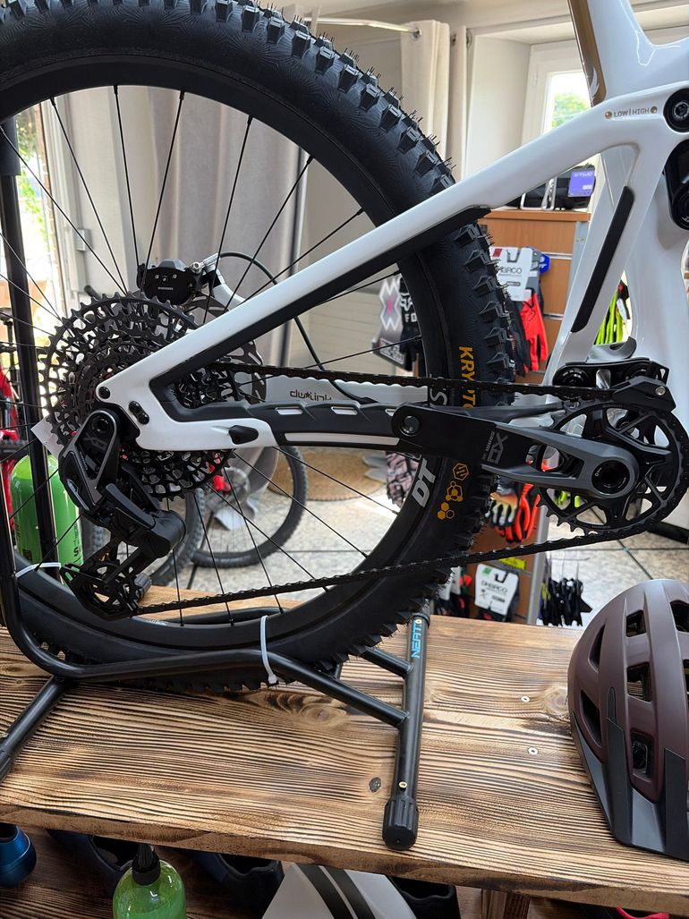 Tweedehands Pivot Firebird Frameset 2026 Mountainbike — afbeelding 2 van 2