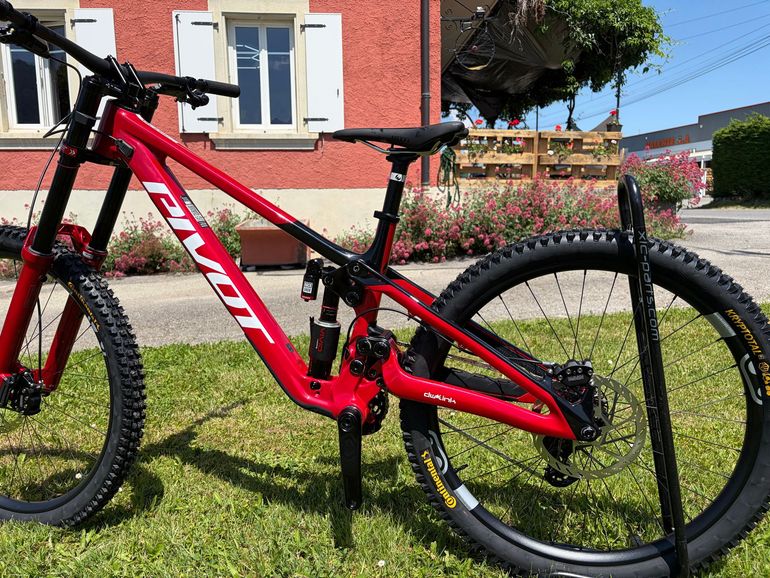 Pivot Phoenix SRAM X0 Eagle AXS (T-Type) 2026 Mountainbike de segunda mano, Rojo — imagen 2 de 3