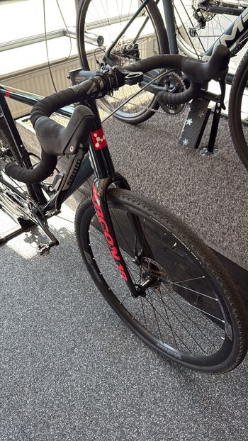 Argon Custom SRAM Rival eTap AXS 2024 Road & Gravel usato, Verde — immagine 8 di 9
