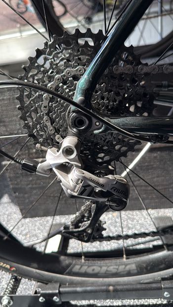 Argon Custom SRAM Rival eTap AXS 2024 Road & Gravel usato, Verde — immagine 3 di 9