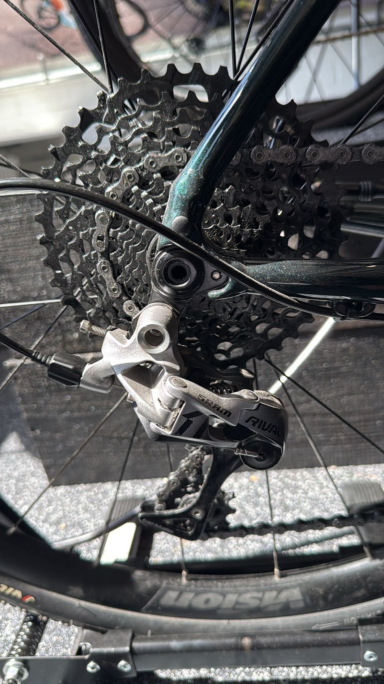 Argon Custom SRAM Rival eTap AXS 2024 Road & Gravel usato, Verde — immagine 3 di 9