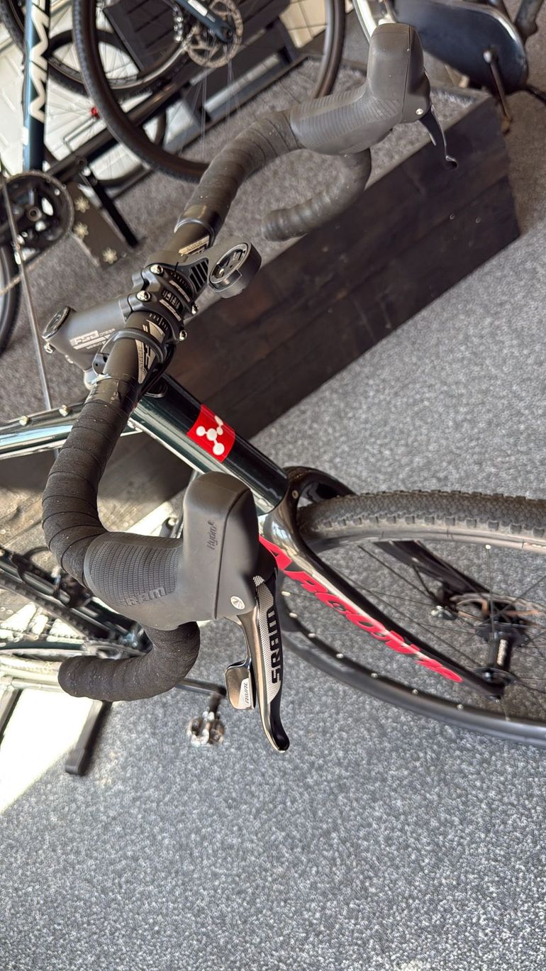 Argon Custom SRAM Rival eTap AXS 2024 Road & Gravel usato, Verde — immagine 5 di 9