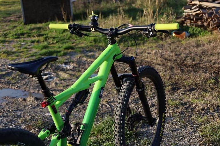 Specialized Enduro Comp 650b 2017 2017 Mountainbike de segunda mano, Verde — imagen 2 de 3