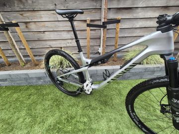 Brugt Canyon Lux Trail CF 7 2024 2024 Mountainbike — billede 8 af 13