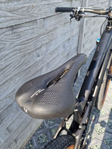 Trek Fuel EX 9.8 27.5 Plus 2017 2017 Mountainbike usato, Nero — immagine 6 di 9