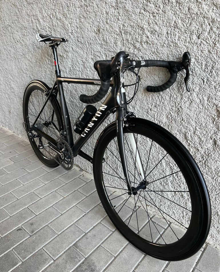 Canyon Ultimate Campagnolo Chorus 2017 Road & Gravel usato, Nero — immagine 4 di 23