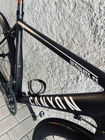 Canyon Ultimate Campagnolo Chorus 2017 Road & Gravel usato, Nero — immagine 17 di 23