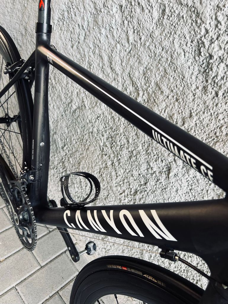 Canyon Ultimate Campagnolo Chorus 2017 Road & Gravel usato, Nero — immagine 17 di 23