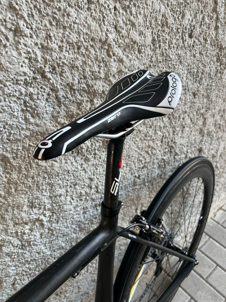 Canyon Ultimate Campagnolo Chorus 2017 Road & Gravel usato, Nero — immagine 19 di 23
