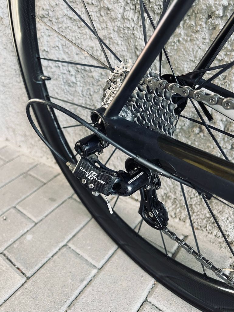 Canyon Ultimate Campagnolo Chorus 2017 Road & Gravel usato, Nero — immagine 18 di 23