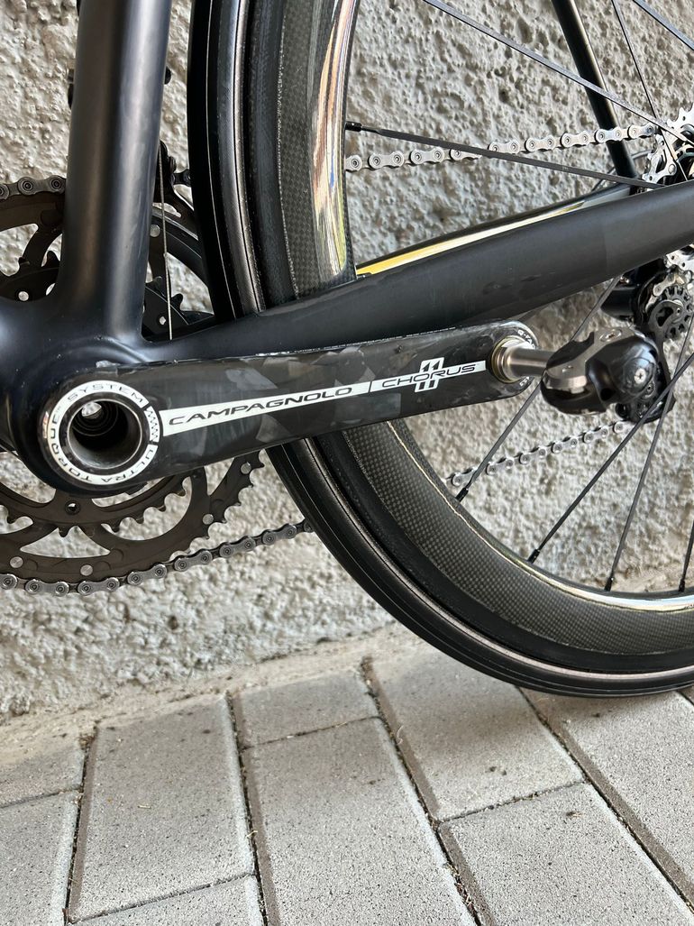 Canyon Ultimate Campagnolo Chorus 2017 Road & Gravel usato, Nero — immagine 21 di 23
