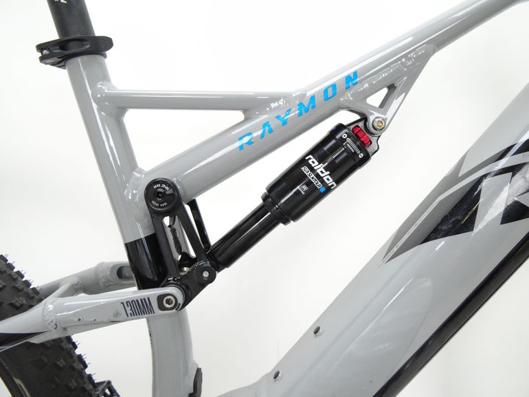 Gebrauchtes R RAYMON FullRay 130E 5.0 2022 2022 Mountainbike, Hellgrau, 29 — Bild 6 von 14