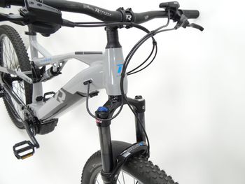 Gebrauchtes R RAYMON FullRay 130E 5.0 2022 2022 Mountainbike, Hellgrau, 29 — Bild 8 von 14