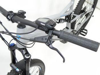 Gebrauchtes R RAYMON FullRay 130E 5.0 2022 2022 Mountainbike, Hellgrau, 29 — Bild 9 von 14