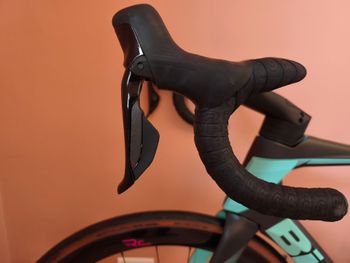 Used Bianchi Oltre Shimano Dura Ace Di2 2023 Road & Gravel, Green — image 11 of 16