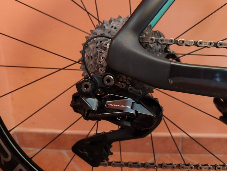 Used Bianchi Oltre Shimano Dura Ace Di2 2023 Road & Gravel, Green — image 4 of 16