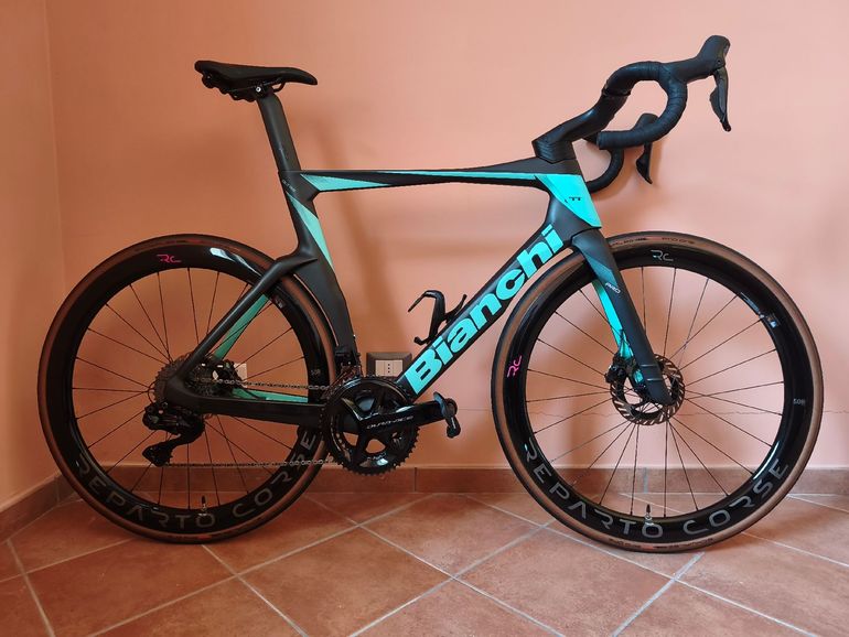 Used Bianchi Oltre Shimano Dura Ace Di2 2023 Road & Gravel, Green — image 2 of 16