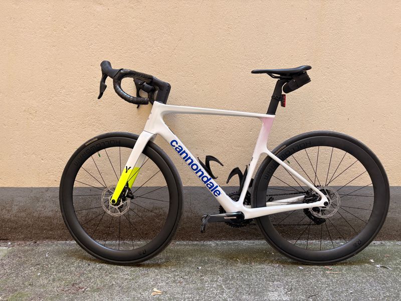 Used Cannondale Super Six Evo 1 2025 Cashmere Sram Force 2025 Road & Gravel