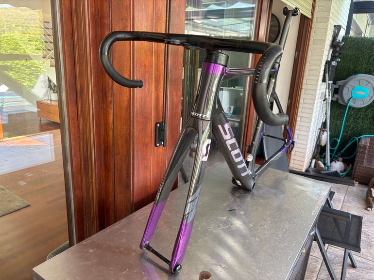 Used Scott Supersonic Frameset 2021 Road & Gravel, Black — image 14 of 19