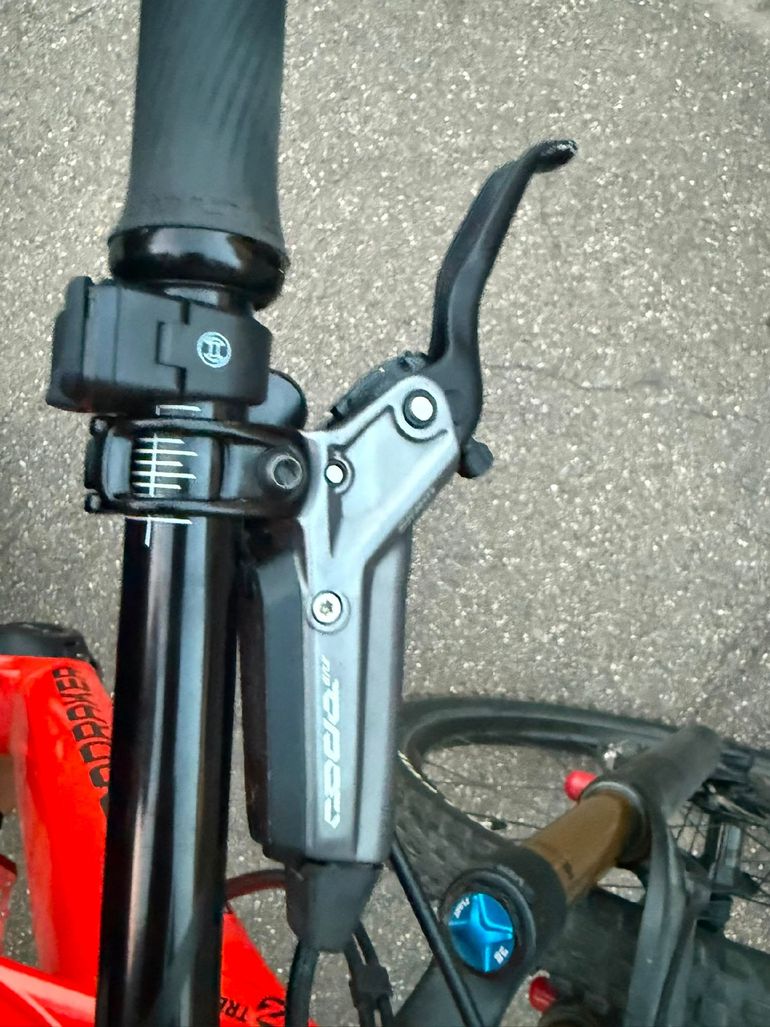 Used Mondraker LEVEL RR 2024 2024 Mountainbike, Red, 29, 27.5 — image 9 of 16