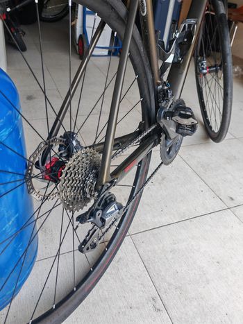 Gebrauchtes Scott Addict 20 2022 2022 Road & Gravel, Schwarz — Bild 3 von 9