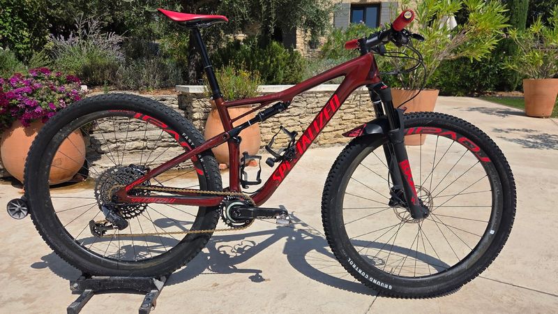 Used Specialized Men's Epic Expert 2019 2019 MTB