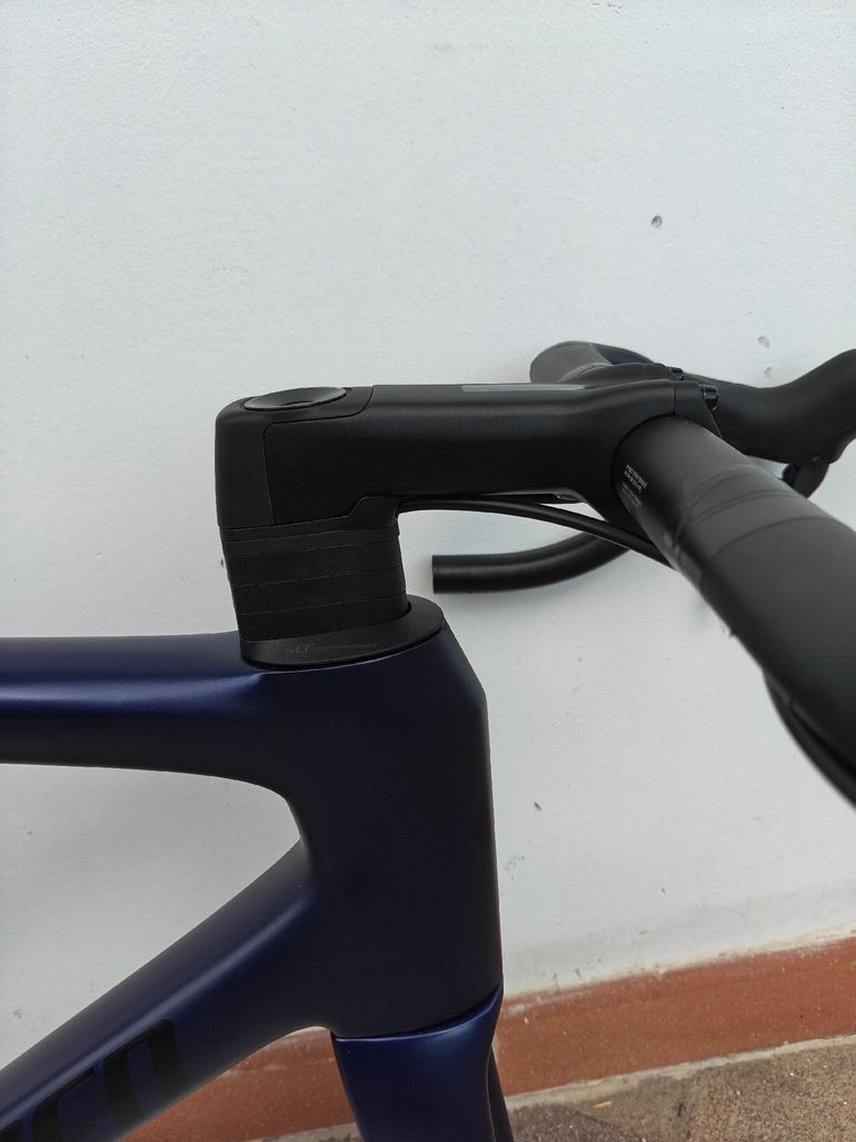 Tweedehands Specialized Tarmac Shimano Ultegra Di2 2024 Road & Gravel — afbeelding 5 van 11
