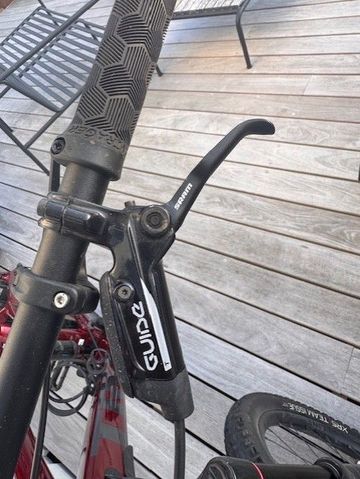 Trek Remedy 7 2022 2022 Mountainbike usato, Rosso — immagine 19 di 19