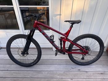 Brugt Trek Remedy 7 2022 2022 Mountainbike — billede 2 af 19