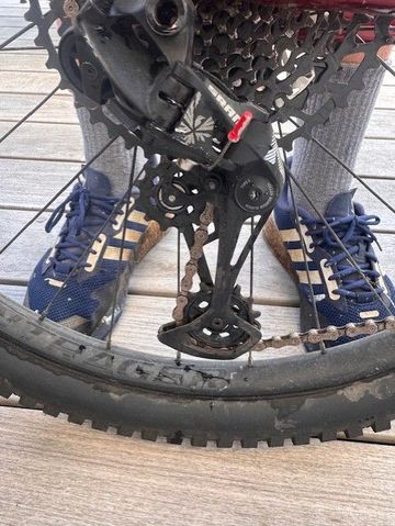 Trek Remedy 7 2022 2022 Mountainbike usato, Rosso — immagine 8 di 19
