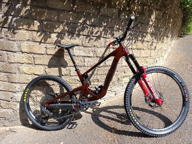 Used Santa Cruz Bronson X0 AXS / Carbon CC 2025 2025 MTB
