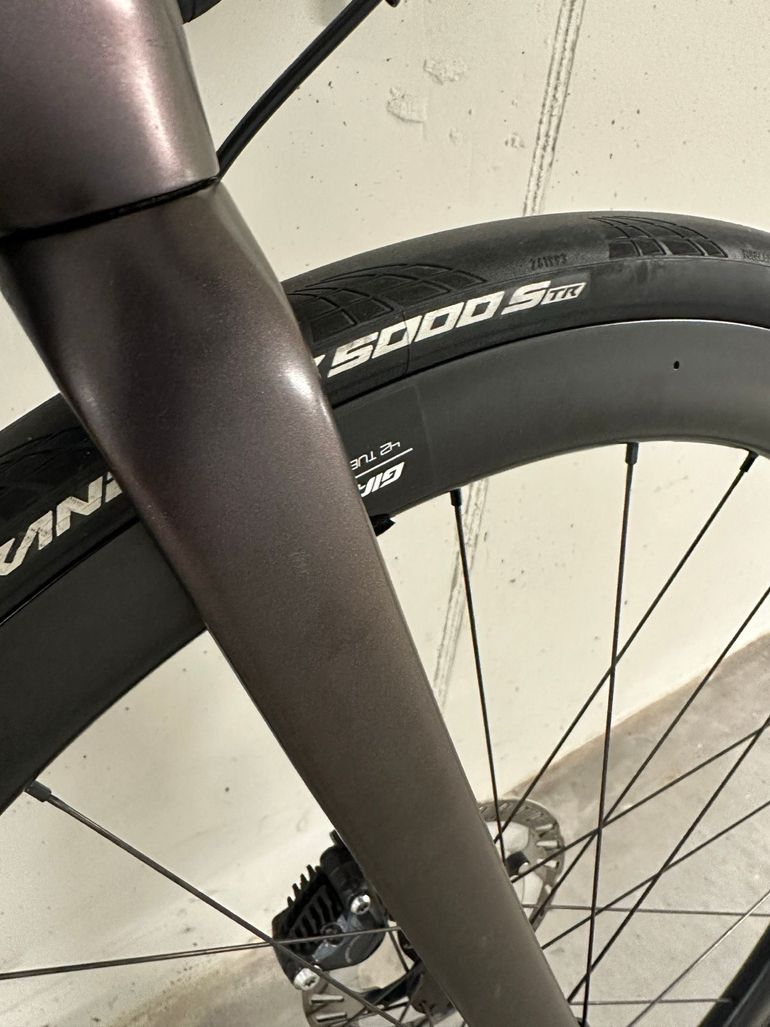 Giant Defy, Advanced Pro 2 2021 2021 Road & Gravel usato, Viola — immagine 10 di 10