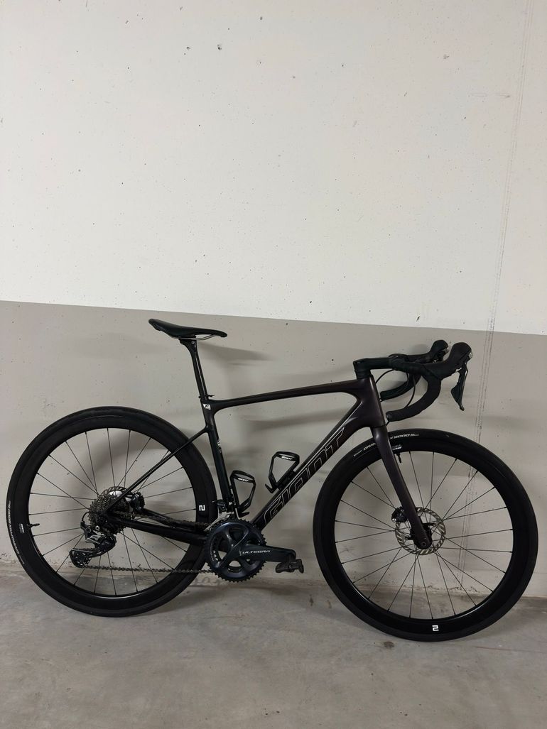 Giant Defy, Advanced Pro 2 2021 2021 Road & Gravel usato, Viola — immagine 3 di 10
