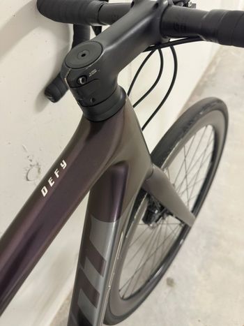 Giant Defy, Advanced Pro 2 2021 2021 Road & Gravel usato, Viola — immagine 8 di 10