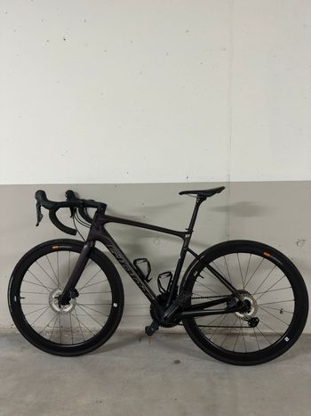 Giant Defy, Advanced Pro 2 2021 2021 Road & Gravel usato, Viola — immagine 2 di 10
